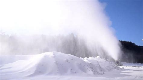 【森态冰雪 童话伊春】伊春森工集团公司全力打造独具特色冰雪城堡——丹墀雪城_雪山_健身_活动