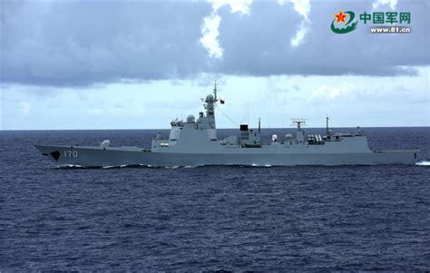 海军驱逐舰编队南海训练 舰载无人机罕见亮相_新浪图片
