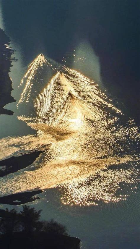 日出时的桂林山水，第一次理解了浮光跃金