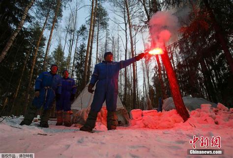 俄美两国宇航员联手进行冬季野外生存训练（组图） - 永嘉网