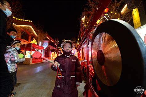 夜幕降临、灯火阑珊的米易是如此美丽而震撼，一桥横跨安宁河|安宁河|米易|夜幕_新浪新闻