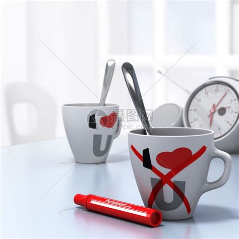 爱与ILoveU的两个杯子和前台一红色概念3D意味着离开关系或婚概念夫妇分手概念夫妻离婚使成为叉高清图片下载-正版图片307587645-摄图网