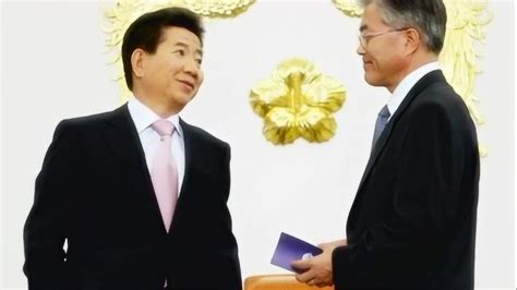 三十年的朋友，文在寅与卢武铉_腾讯视频