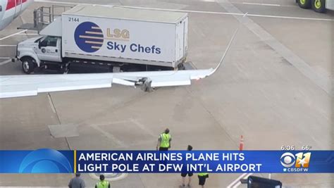 美国一架波音737把机场灯杆撞倒 机翼受损停飞 - 航空安全 - 航空圈——航空信息、大数据平台