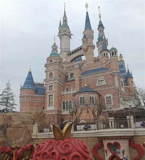 上海迪士尼隐藏彩蛋和人物合影攻略!附上14位公主清单~_国内旅游_什么值得买