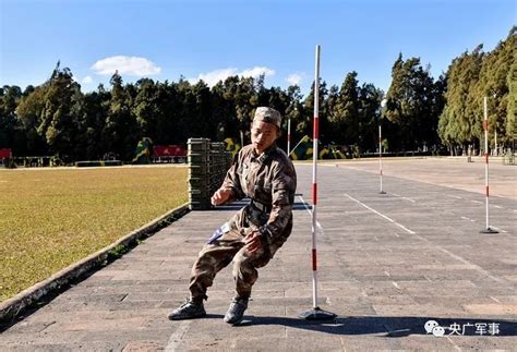 武警湖南总队来校组织20级武警定向培养军士军事体能考核-军士教育管理学院