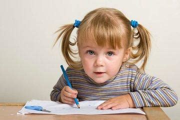 老师罚抄写名字100遍，一个孩子10分钟写完，另一个哭着抄到凌晨|名字|生僻字|老师_新浪新闻