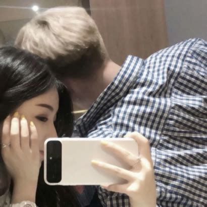 情侣头像手机遮脸非主流