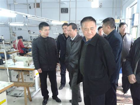 3月7日，邓州市副市长吕志刚陪同河南省住建厅相关领导莅临穰东镇调研特色小城镇建设。