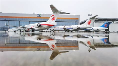中国三大航空公司合计订购292架空客飞机 总价372亿美元_空客_航空公司_飞机