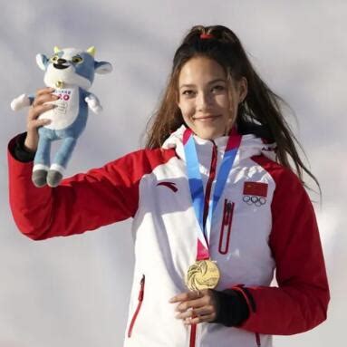 从美国回游中国：17岁滑雪美少女谷爱凌的非常掘金路_凤凰网