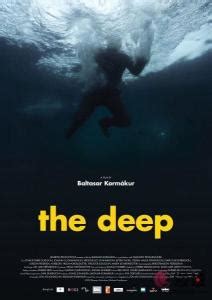 《巨齿鲨2：深渊》发布“深海7000米”版预告及“双雄并肩”版海报