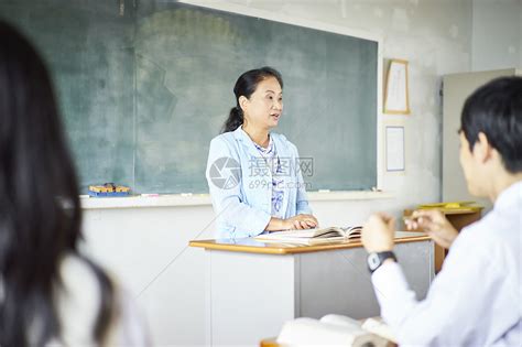 课程日本人青春老师高级女人高清图片下载-正版图片502155321-摄图网
