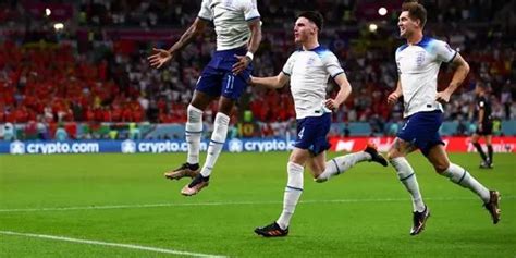 英格兰16年来首次头名出线 1/8决赛对阵塞内加尔_手机新浪网