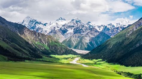 “新疆是个好地方”新疆旅游推介会在成都成功举办 - 旅游资讯 - 看看旅游网 - 我想去旅游 | 旅游攻略 | 旅游计划