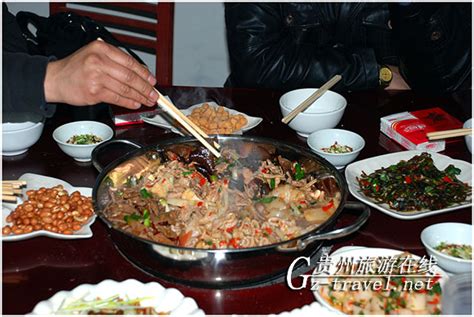 龙里腊八节不喝粥，改吃杀猪饭、打糍粑-贵州旅游在线