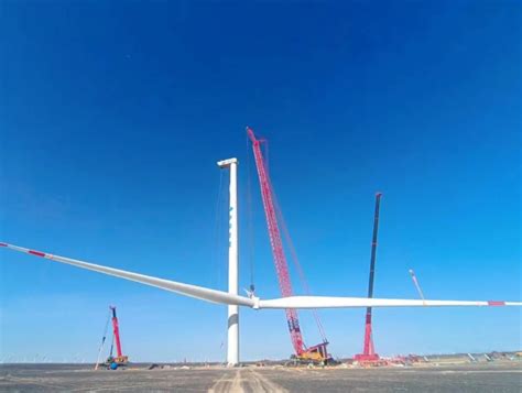 神大风电承装的中电建新疆巴里坤项目顺利完成首吊-国际风力发电网