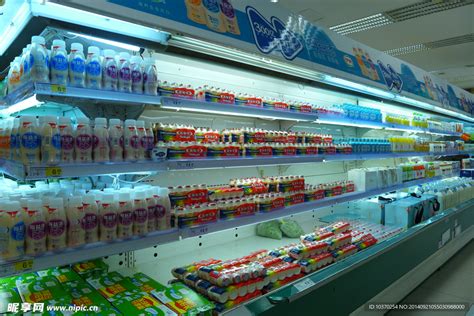 大型超市牛奶专柜摄影图__食物原料_餐饮美食_摄影图库_昵图网nipic.com