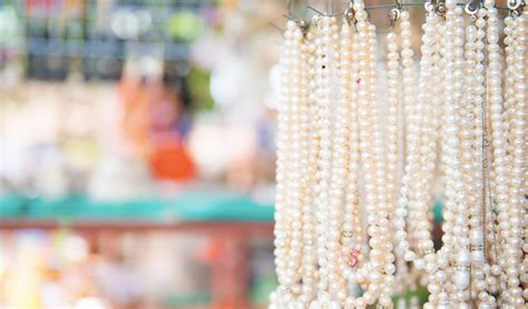疯狂的珍珠：一月一涨价，养殖户卖断货，珠商月入500万|养殖户|甄妮_新浪新闻