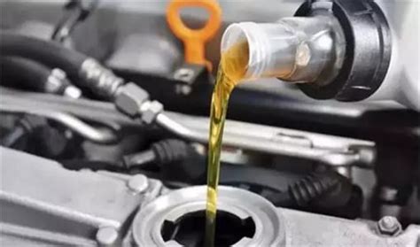 汽车机油标准怎样识别。