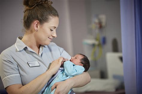 Frimley Health NHS Foundation Trust Career Centre | Midwifery