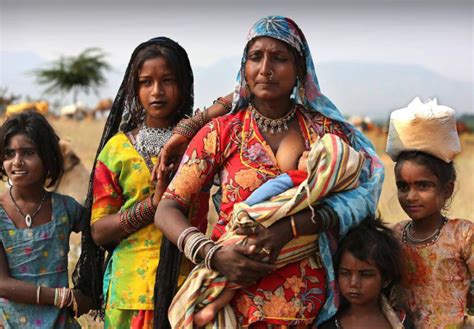 彩礼、种姓制度、妇女地位，是什么使印度童婚现象屡禁不止？_凤凰网视频_凤凰网