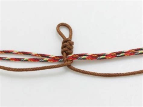 「教你编绳」普通绳子用纽扣金钱曼陀罗结编一个手链，真的好美-手链网-手绳编法教程