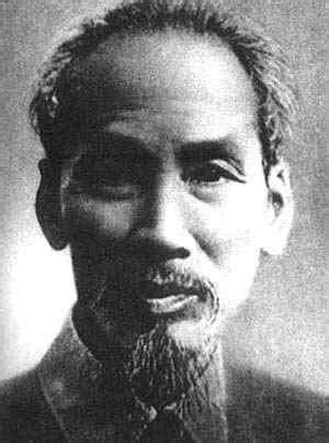 胡志明抗法救国时期罕见旧照，为越南奉献一生被称为越南人的国父