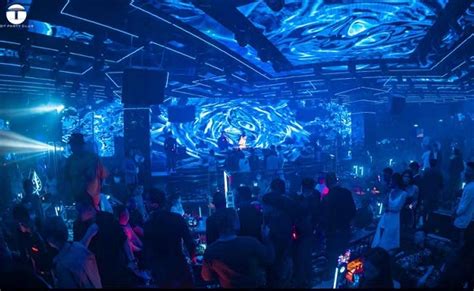 中国十大著名酒吧街 北京三里屯第一，上海新天地上榜(3)_排行榜123网