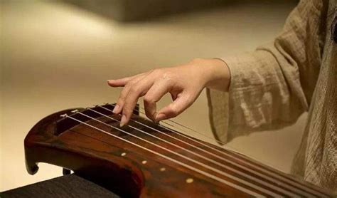 传统民族乐器古琴的学习——泛音_教学空间_中音在线
