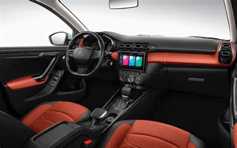 雪铁龙C3-XR新车上市 时尚外观融合科技配置 — 车标大全网