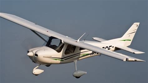 赛斯纳162 低成本驾驶和休闲娱乐飞行首选_私人飞机网