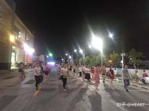 为什么广场舞在中国突然火爆了起来？ - 知乎