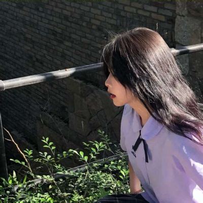 春天温柔气质女生头像