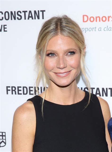 Gwyneth Paltrow poses completely nude for Instagram snap - Goss.ie
