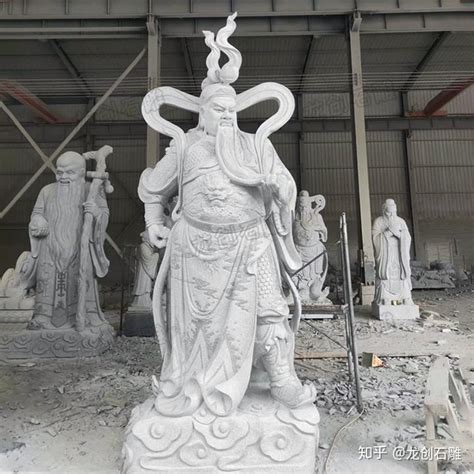 铸铜关公像在民间如何成神的_铜雕_雕塑-河北中正铜雕工艺品制作生产厂家