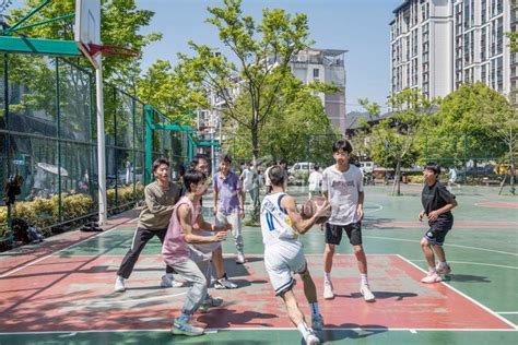 浙江仙居：乐享篮球运动-人民图片网