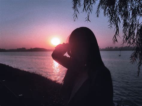 朦胧头像甜美女生图片