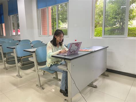 学校及时调整教学方式将300多门课程转为线上教学 - 学校动态 - 重庆公共运输职业学院
