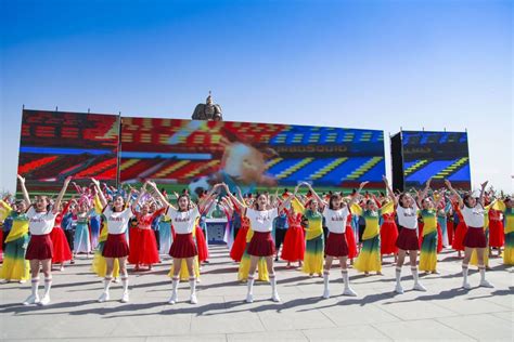 西安“最接地气的”广场舞盛宴在昆明池上演 - 西部网（陕西新闻网）