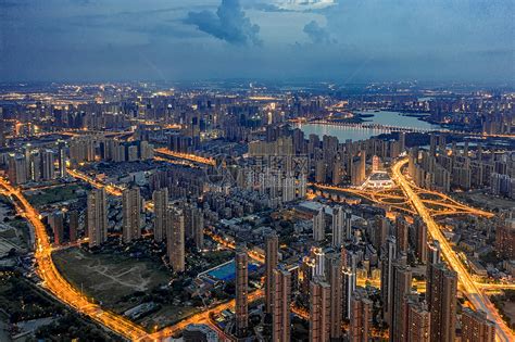 武汉航拍城市夜景全貌高清图片下载-正版图片501389712-摄图网