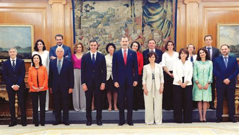 17名大臣中11人为女性，西班牙内阁妇女顶起大半边天