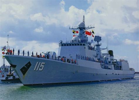 官媒放海军新旧威武战舰战机猛图-珠海航展集团有限公司