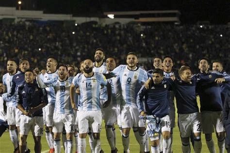 2018世预赛南美区第18轮 厄瓜多尔（1-3）阿根廷 梅西帽子戏法 - 梅西中文网