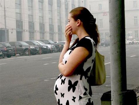 公交司机因无人给孕妇让座停车 喊话5次获回应|司机|乘客|孕妇_新浪新闻