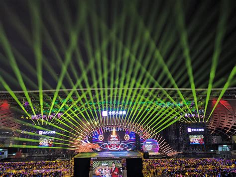 大歌灯光献礼浙江卫视2020跨年演唱会-电视台-广东大歌灯光设备有限公司