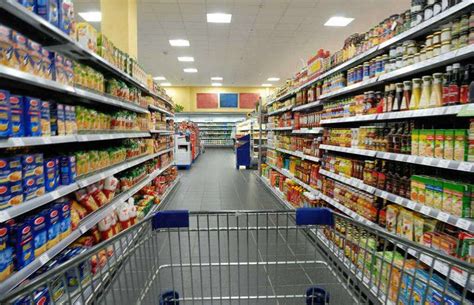 新小区开超市的利润和风险有哪些？分析如下_加盟星百度招商加盟服务平台