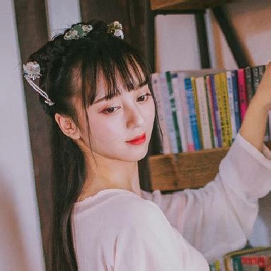 古风清新真人头像女生版