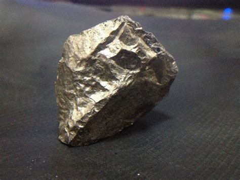 稀有金属有哪些，世界上最贵重的5种金属（中国储量达8000吨）_犇涌向乾