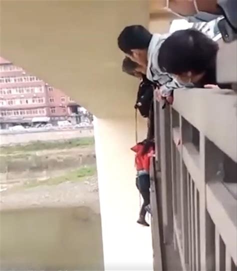 四川泸州一男一女先后跳桥，警方：两人并不相识-大河新闻